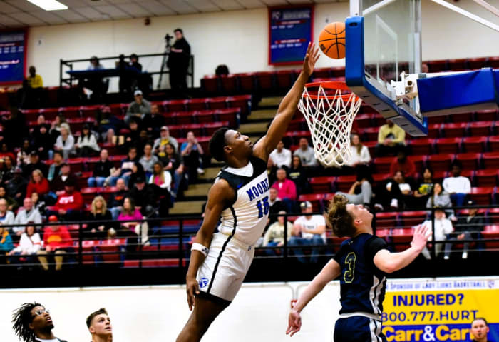 Moore senior Darian Grant (15)